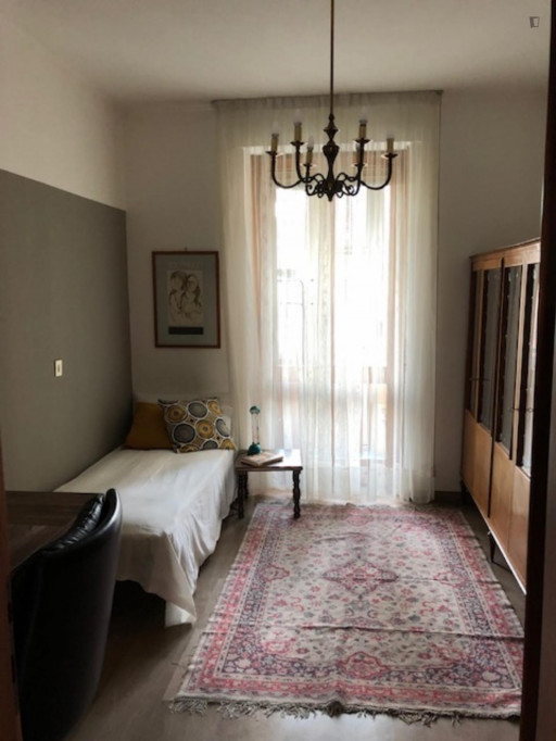 Very nice single bedroom in Bocconi-Porta Romana - Milan - chambre - ImmoJeune