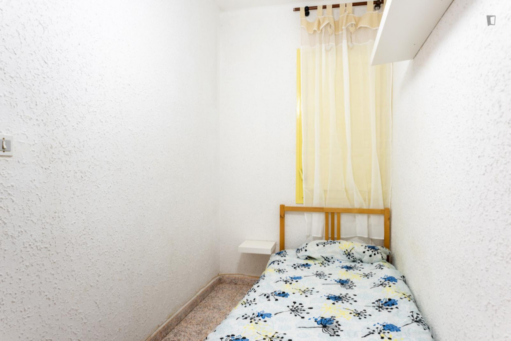 Single bedroom in 3-bedroom apartment - Barcelone - chambre - ImmoJeune
