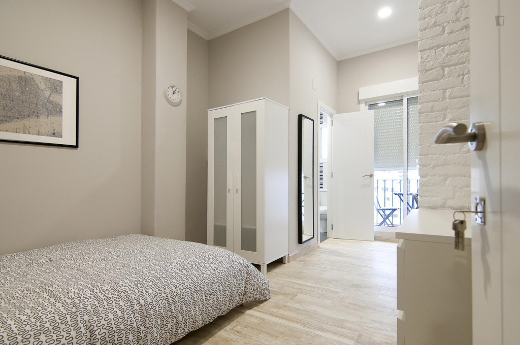 Gorgeous double ensuite bedroom in La Gran Via - Valence - chambre - ImmoJeune