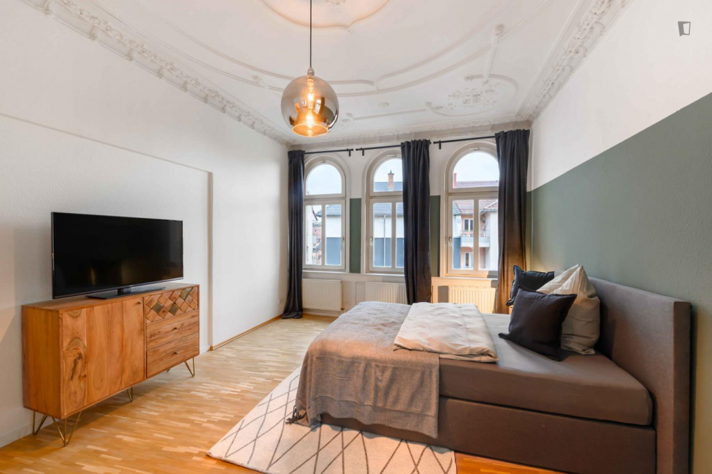 Comfy double bedroom close to Leipziger Platz - Stuttgart - chambre - ImmoJeune