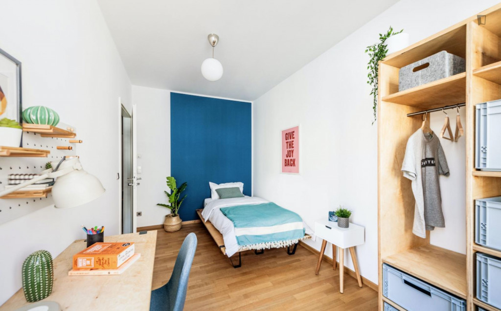 Pleasant single bedroom near Fritz-Schloß Park - Berlin - chambre - ImmoJeune