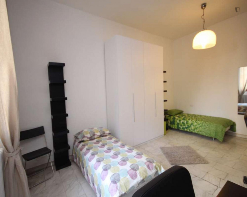 Appealing single bedroom in a student flat, near the Porta Romana train station - Milan - chambre - ImmoJeune