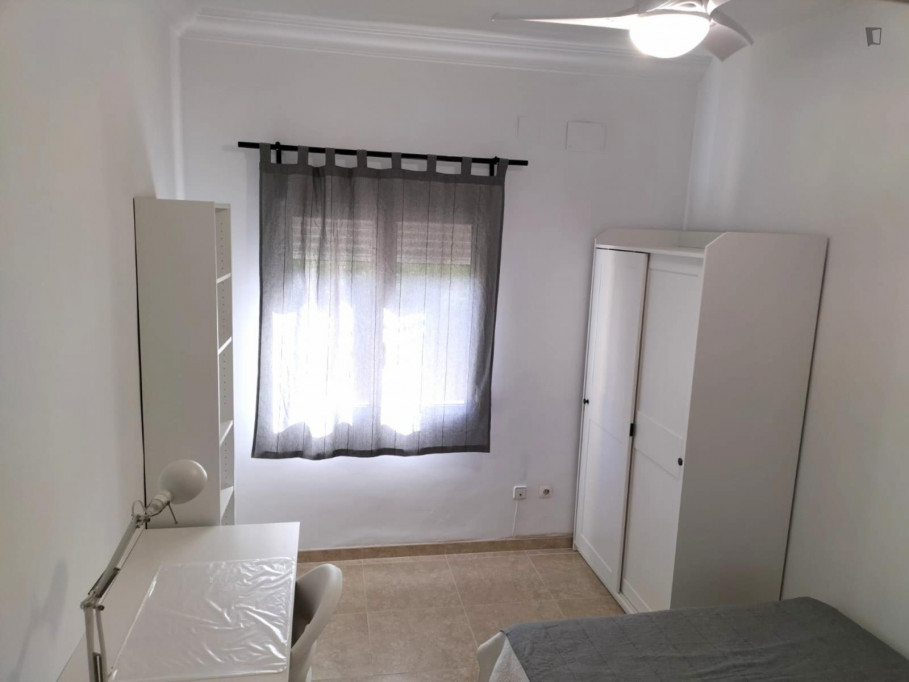 Cosy single bedroom adjacent to Parc Guillver - Valence - chambre - ImmoJeune