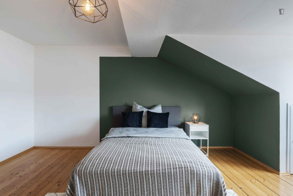 Lovely double bedroom in a 3-bedroom apartment in Glockenbachviertel