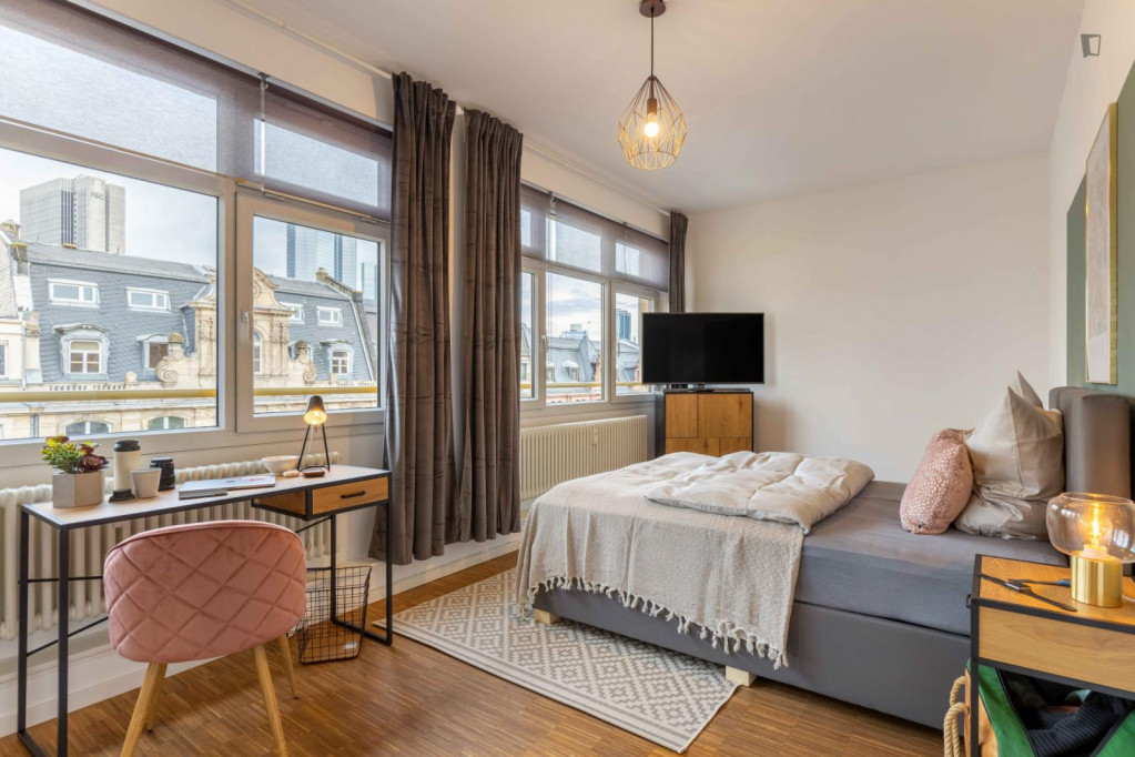 Modern double bedroom in Frankfurt