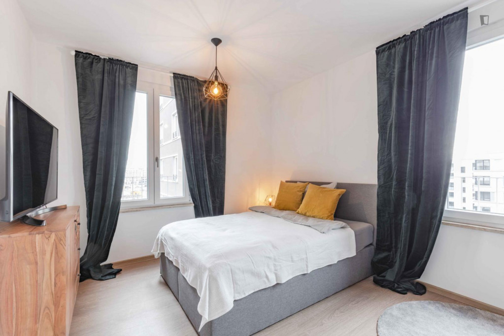 Luminous double bedroom near Fritz-Schloß Park - Berlin - chambre - ImmoJeune