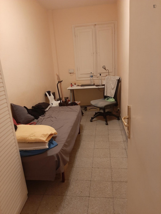 Comfy single bedroom in Sant Antoni - Barcelone - chambre - ImmoJeune