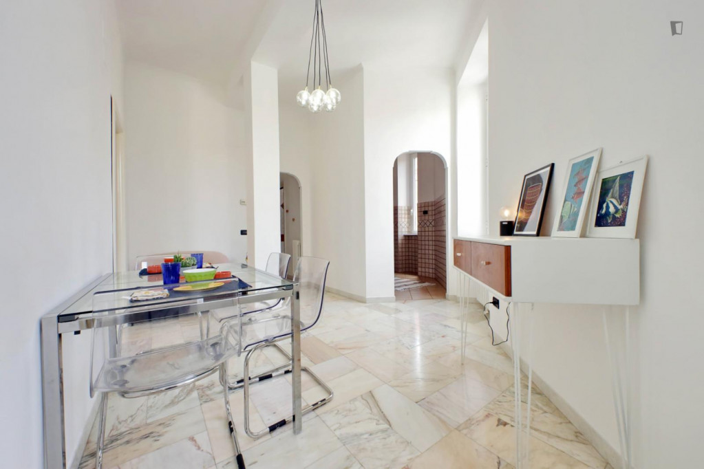 Pleasant 2-Bedroom apartment super close to Università Sapienza - Rome - chambre - ImmoJeune