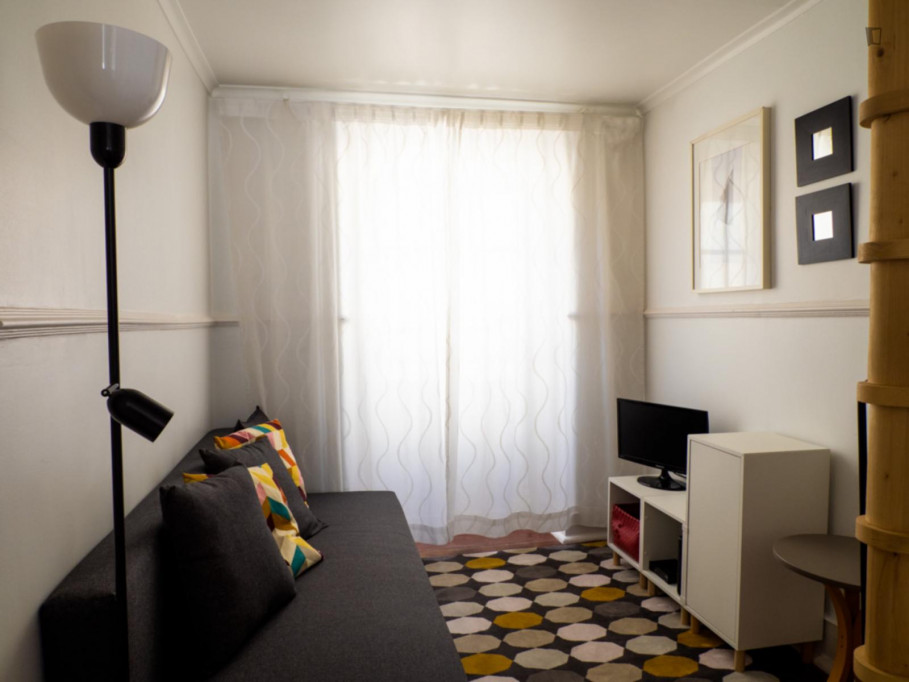 Bright 1-bedroom flat in Lisbon - Lisbonne - chambre - ImmoJeune
