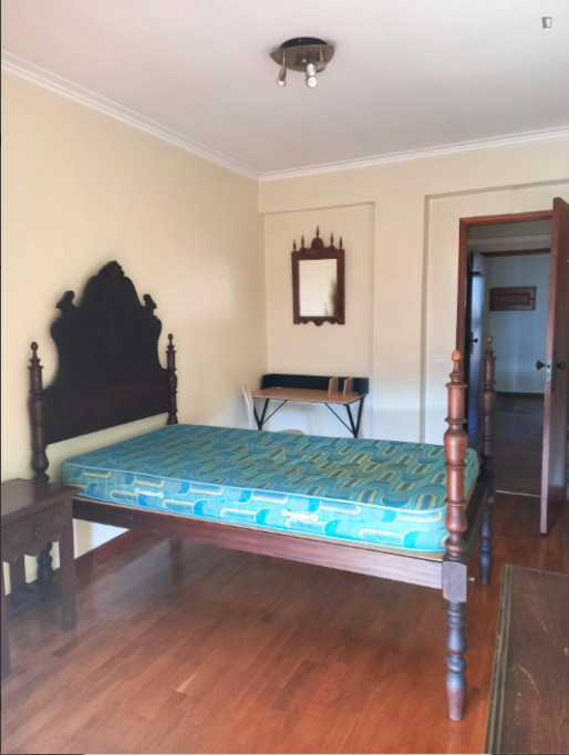 Delightful single bedroom in Baixa de Santa Clara - Coimbra - chambre - ImmoJeune