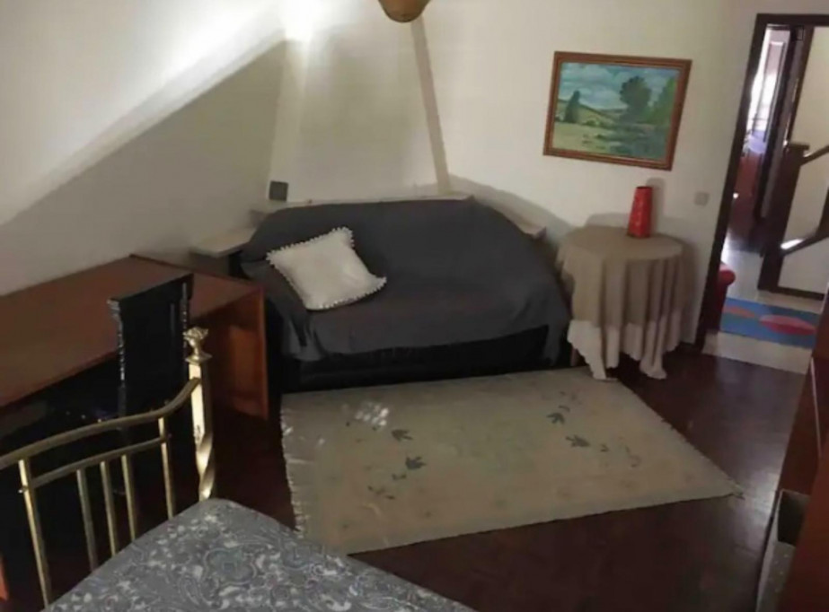 Bedroom in Apart., Santarém, near Politecnico, wc partilhada - Santarem - chambre - ImmoJeune