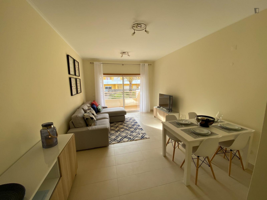 Excellent 2-bedroom apartment near the Conceição train station - Tavira - chambre - ImmoJeune
