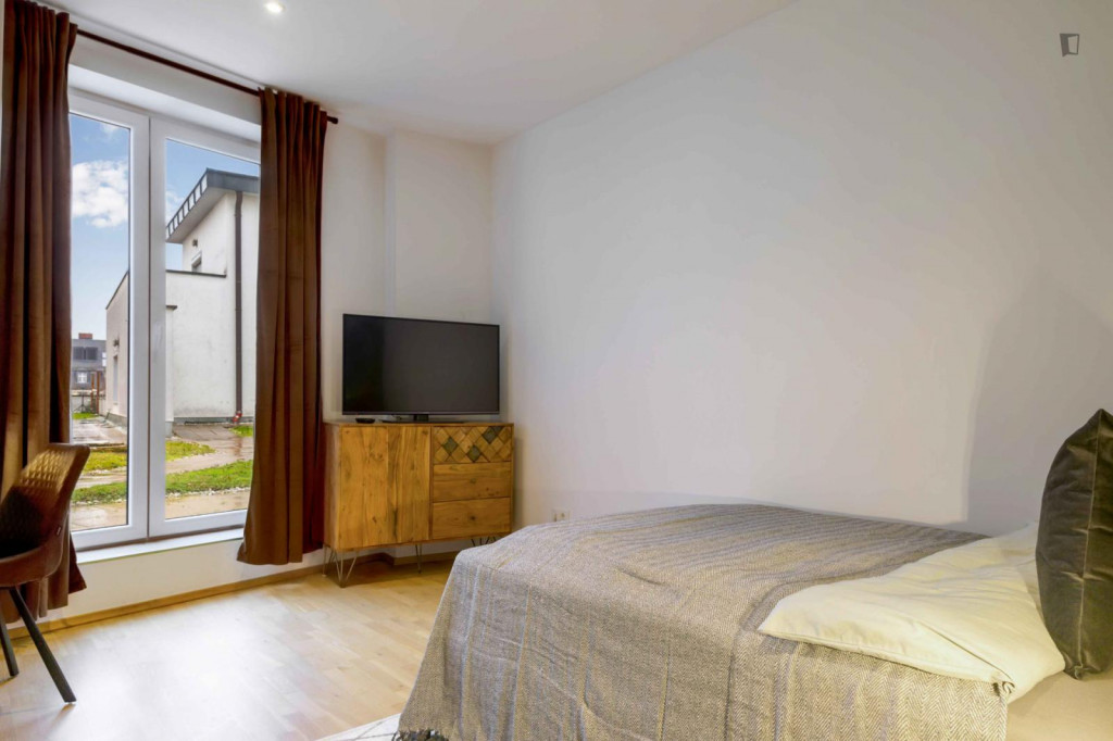 Cozy double bedroom near Checkpoint Charlie - Frankfurt am Main - chambre - ImmoJeune