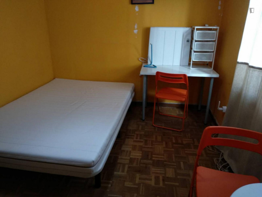 Double single bedroom in a student flat, near Universidad Politécnica de Madrid - Madrid - chambre - ImmoJeune