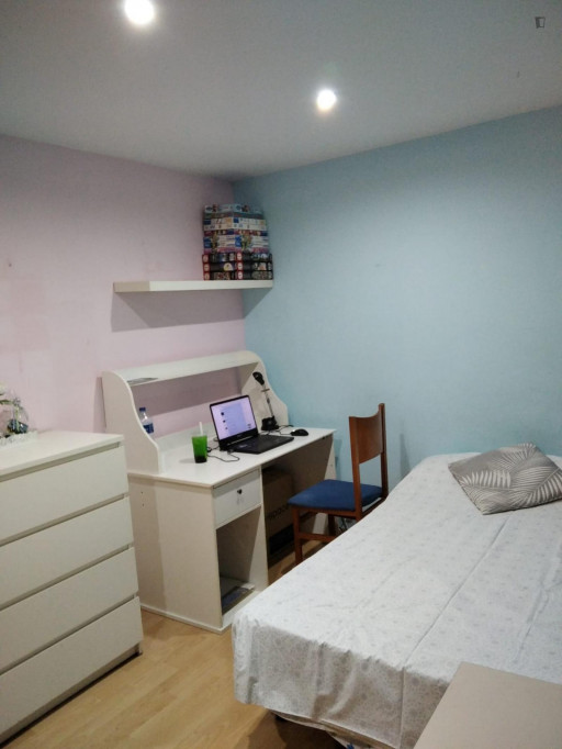 Double interior bedroom, with no window - Barcelone - chambre - ImmoJeune