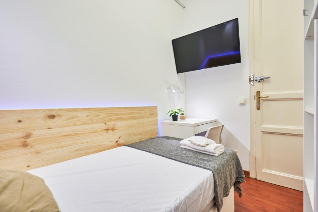 Warm single bedroom near the Tetuan station - Barcelone - chambre - ImmoJeune
