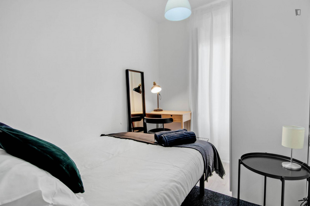 Very cool single bedroom in Trafalgar - Madrid - chambre - ImmoJeune
