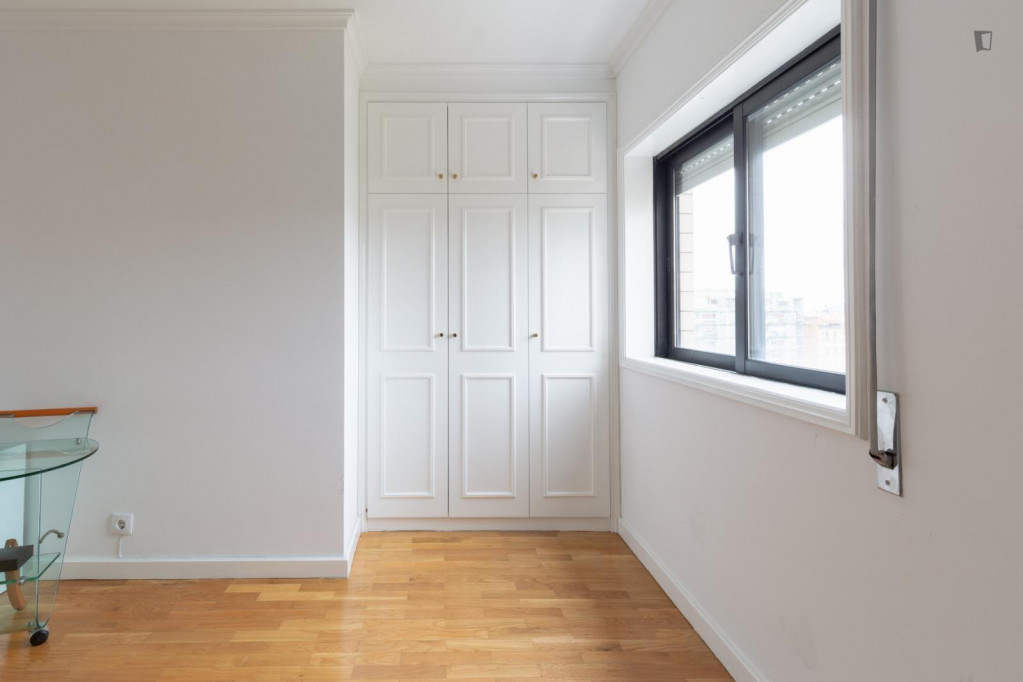 Double bedroom 1 minute from Metro Porto Campo 24 de Agosto-Bonfim