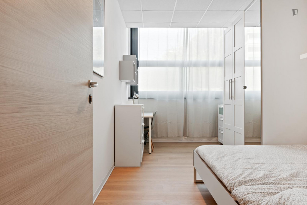 Shiny single bedroom near the Udine metro - Milan - chambre - ImmoJeune