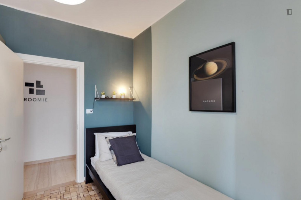 Modern Single Bedroom In A 2-Bedroom Apartment In The Washington District - Milan - chambre - ImmoJeune