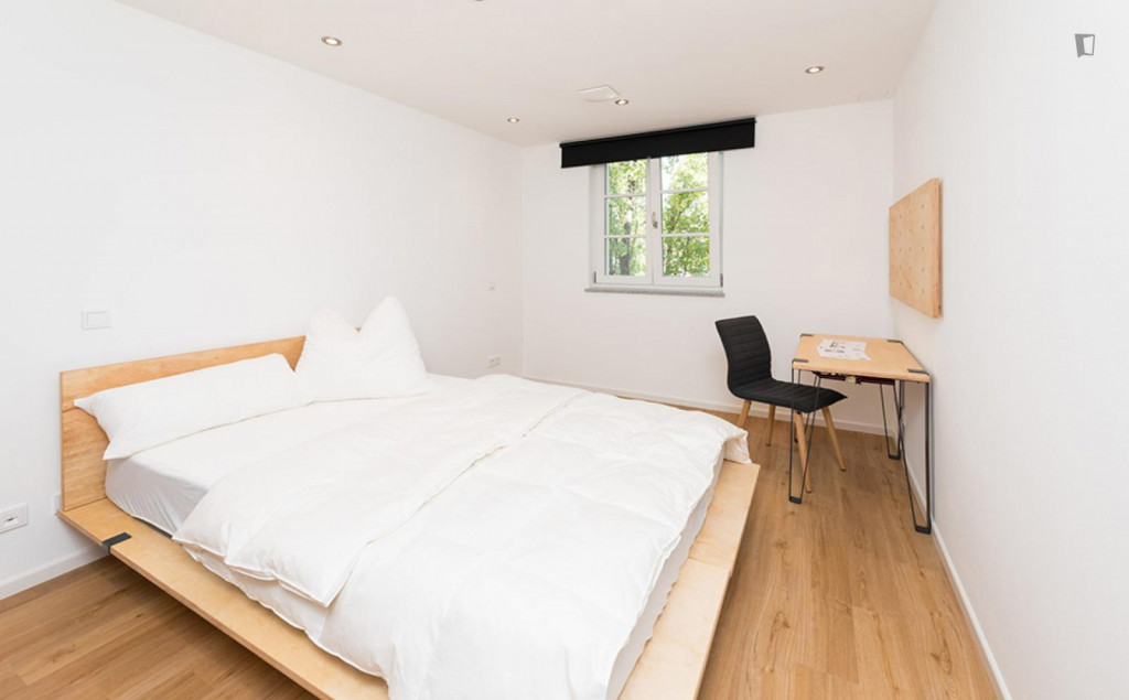 Sweet double bedroom in Munich - Munich - chambre - ImmoJeune