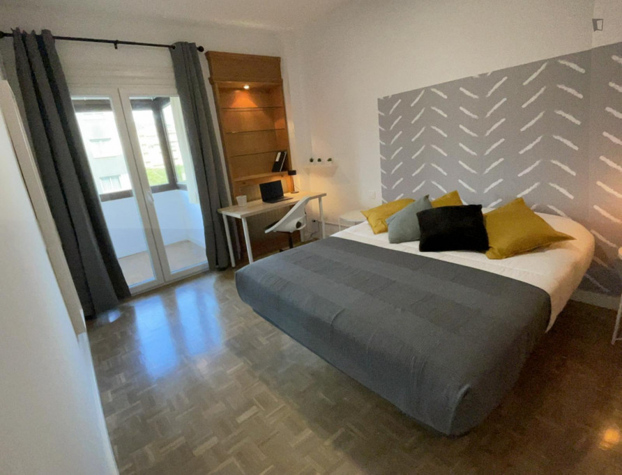 Bright double Bedroom in Barcelona - Barcelone - chambre - ImmoJeune