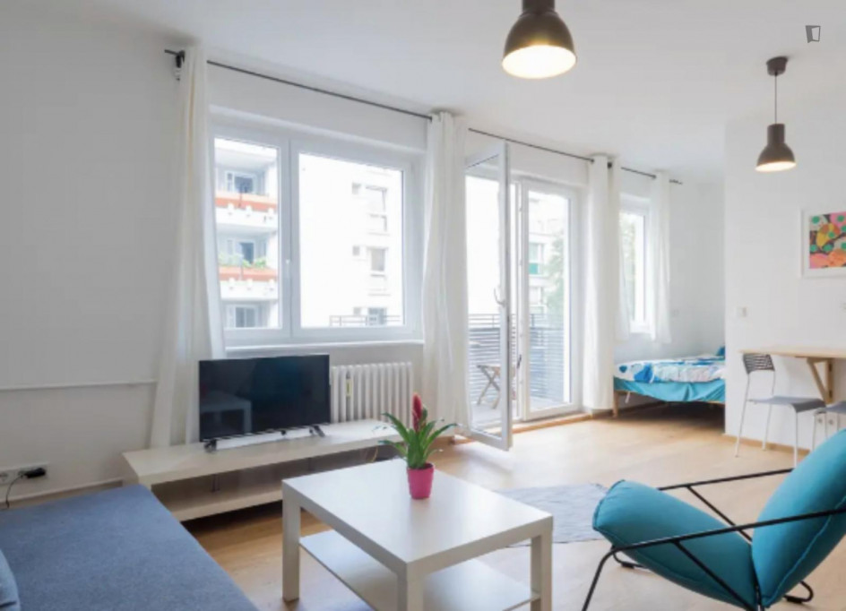 Cute studio with balcony close to Tiergarten train station - Berlin - chambre - ImmoJeune