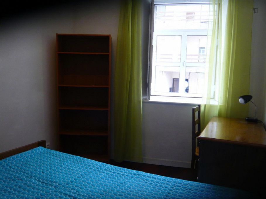 Very comfy single bedroom in Montes Claros - Coimbra - chambre - ImmoJeune