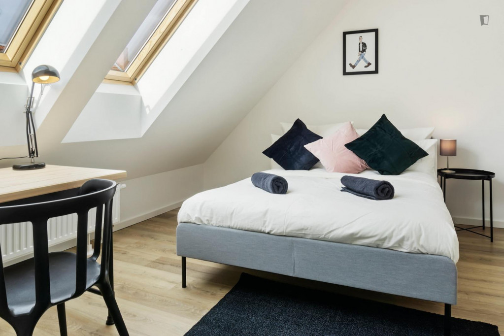 Cozy double bedroom in a 2-bedroom apartment in Brüsseler Kiez - Berlin - chambre - ImmoJeune