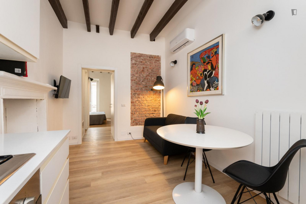 Spacious and modern one-bedroom apartment - Milan - chambre - ImmoJeune
