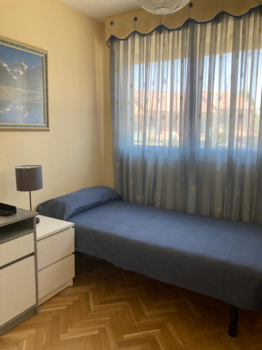Single bedroom in 3-bedroom apartment - Madrid - chambre - ImmoJeune