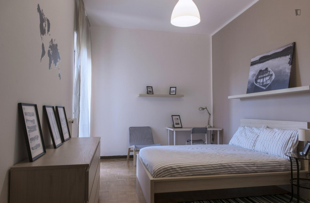 Elegant double bedroom in Guastalla - Milan - chambre - ImmoJeune