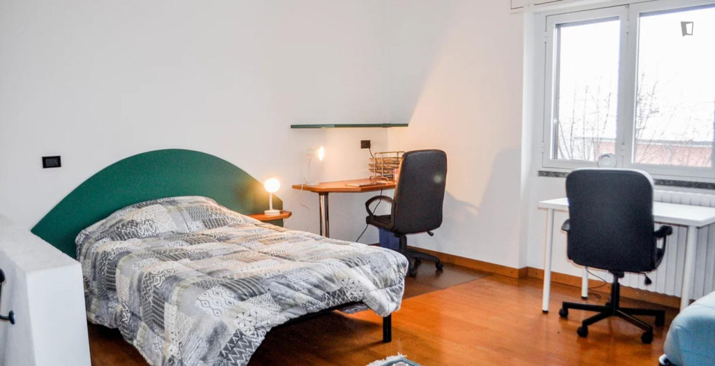 Single bed in a twin bedroom - Milan - chambre - ImmoJeune
