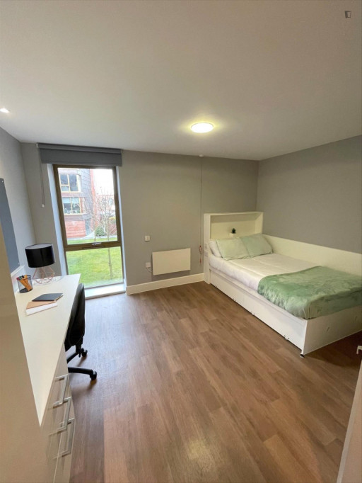 Charismatic double ensuite bedroom in the centre of Chester - Chester - chambre - ImmoJeune