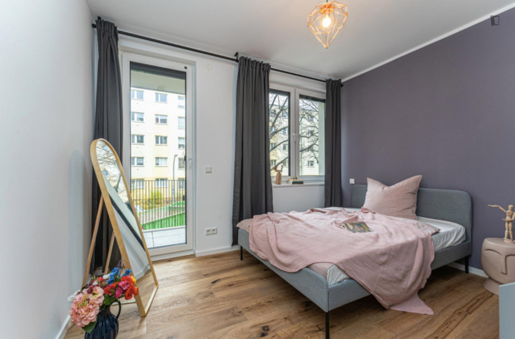 Snug double bedroom near the Stadium Wilmersdorf - Berlin - chambre - ImmoJeune