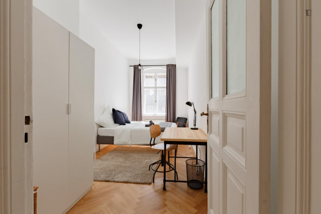 Comfy double bedroom near Rosenthaler Platz metro - Berlin - chambre - ImmoJeune