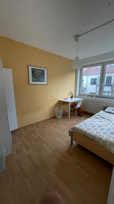 Single bedroom in 5-bedroom apartment - Bremen - chambre - ImmoJeune
