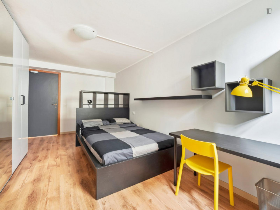 Amazing double bedroom in Bicocca - Milan - chambre - ImmoJeune
