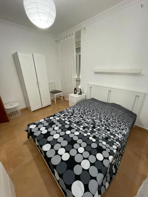 Comfy double bedroom next to Santa Apolónia train station - Lisbonne - chambre - ImmoJeune