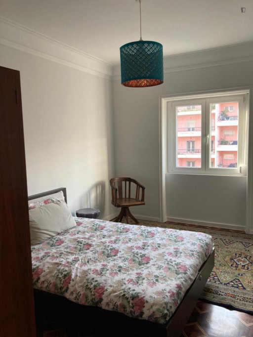 Single bedroom in renovated apartment - Lisbonne - chambre - ImmoJeune