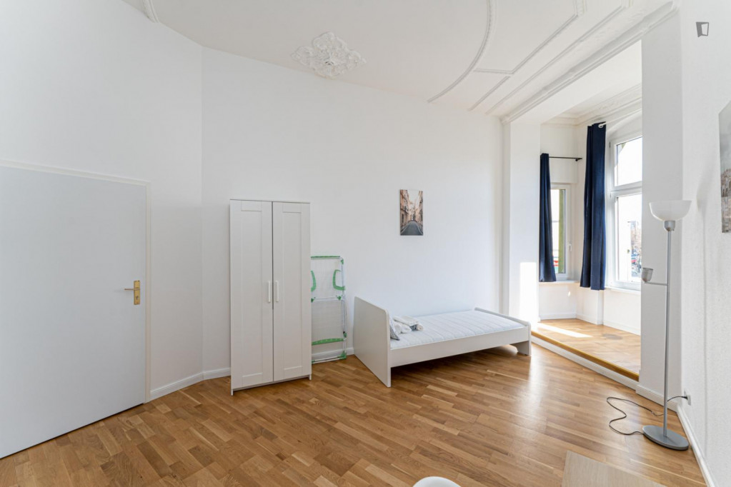 Large single bedroom in the heart of Charlottenburg - Berlin - chambre - ImmoJeune