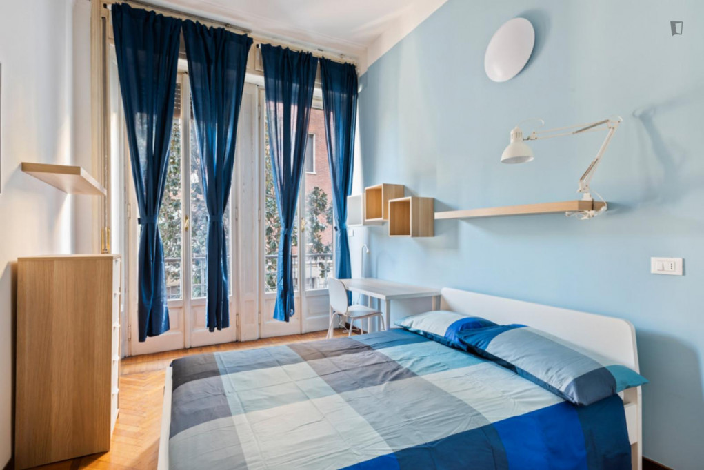 Luminous double bedroom near Università degli Studi di Milano - Milan - chambre - ImmoJeune