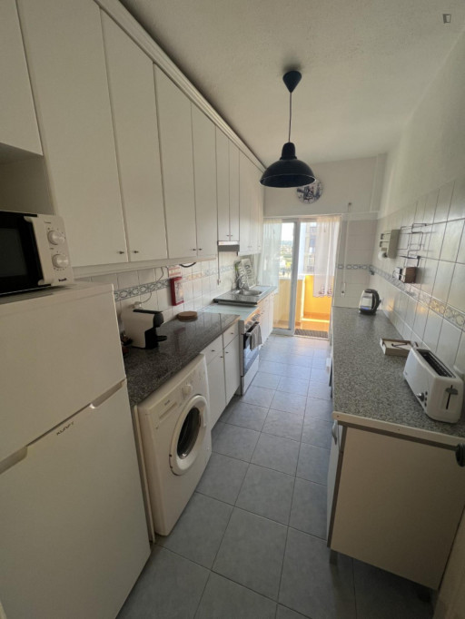Modern and spacious 3-bedroom apartment in Costa da Caparica