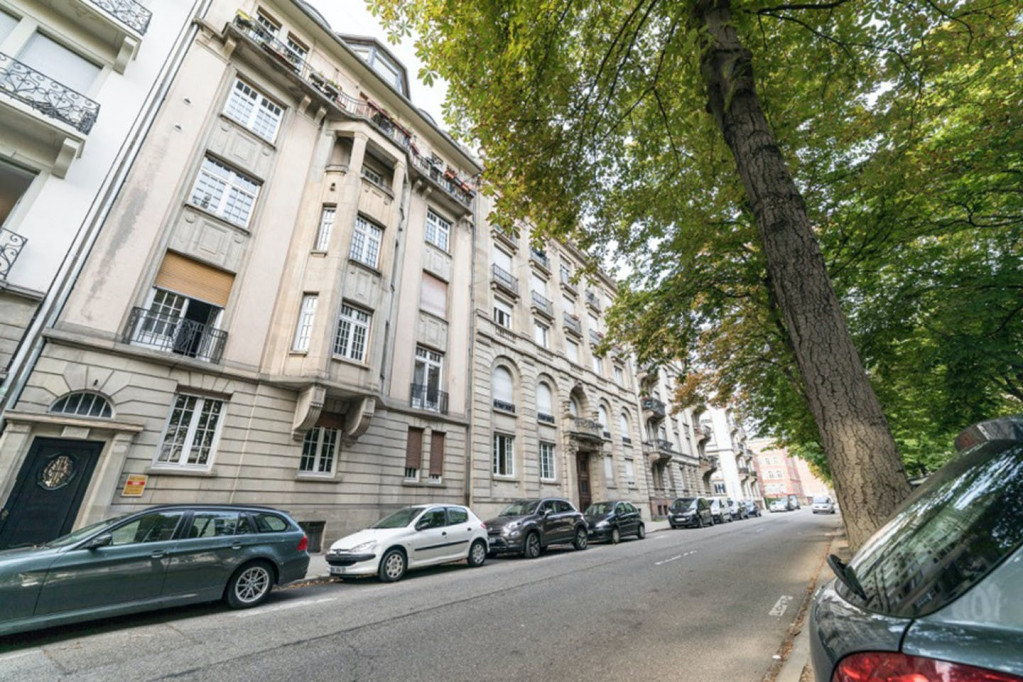Large apartment ideally located in the center of Strasbourg