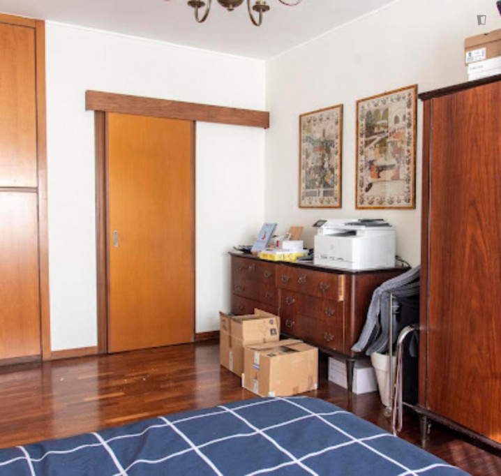 Bright double ensuite bedroom in Municipio IX