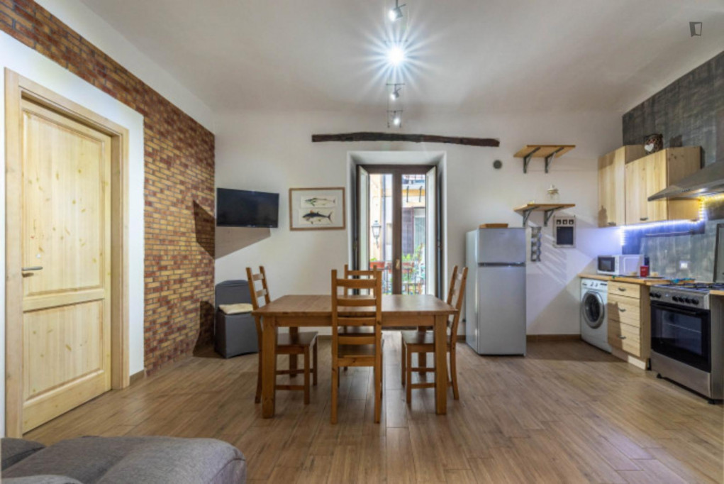 Cosy 1-bedroom apartment close to Palermo central station