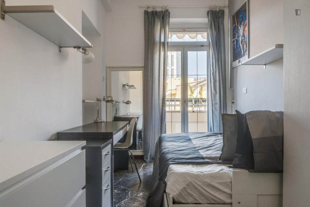 Comfortable Double Bedroom close to Crocetta metro station - Milan - chambre - ImmoJeune