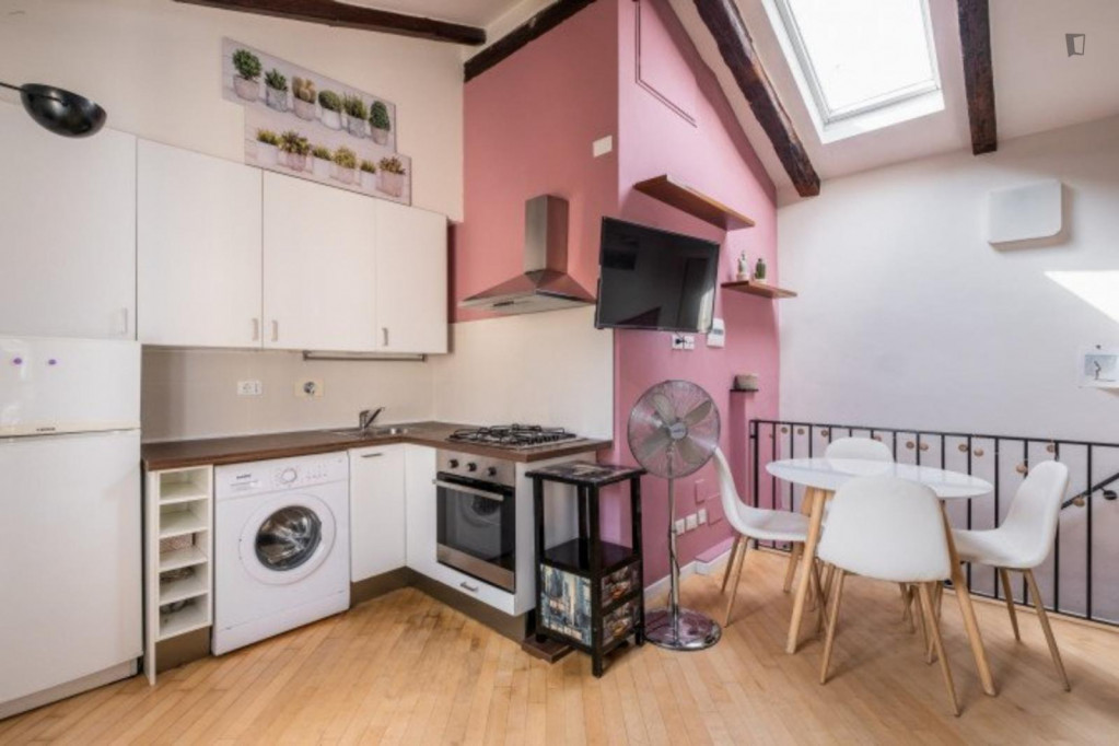 Cosy 1-bedroom apartment close to St Francis Square
