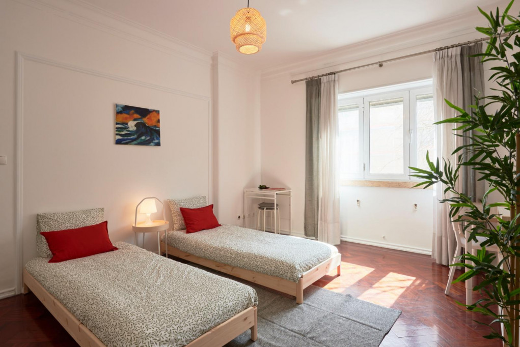 bright twin bedroom in Arroios - Lisbonne - chambre - ImmoJeune