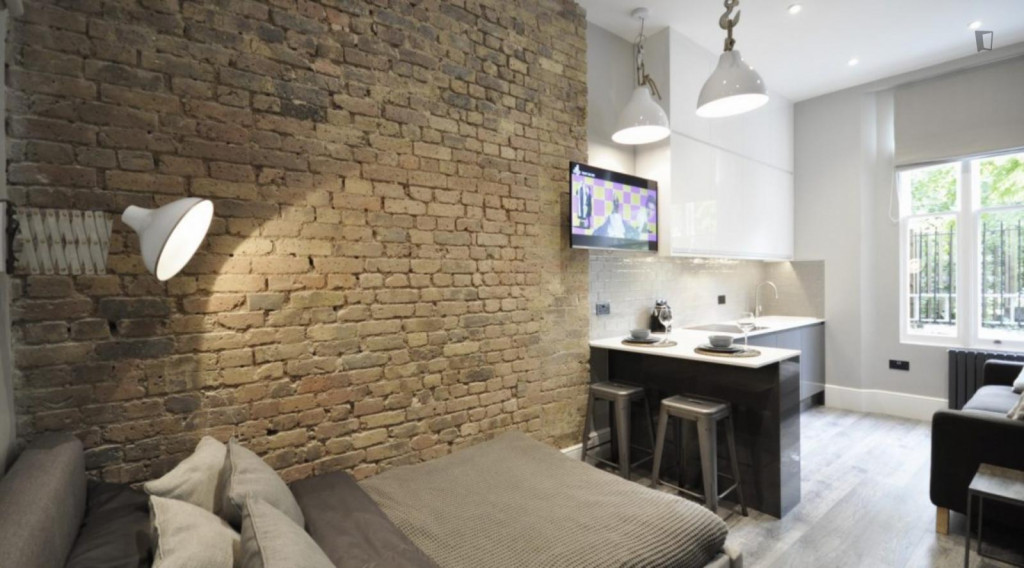 Stylish studio close to Holland Park - London - chambre - ImmoJeune